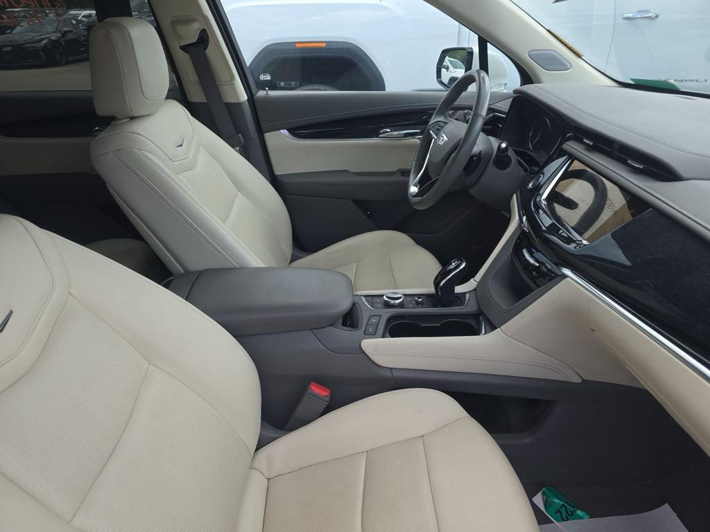 used 2023 Cadillac XT6 car, priced at $46,995