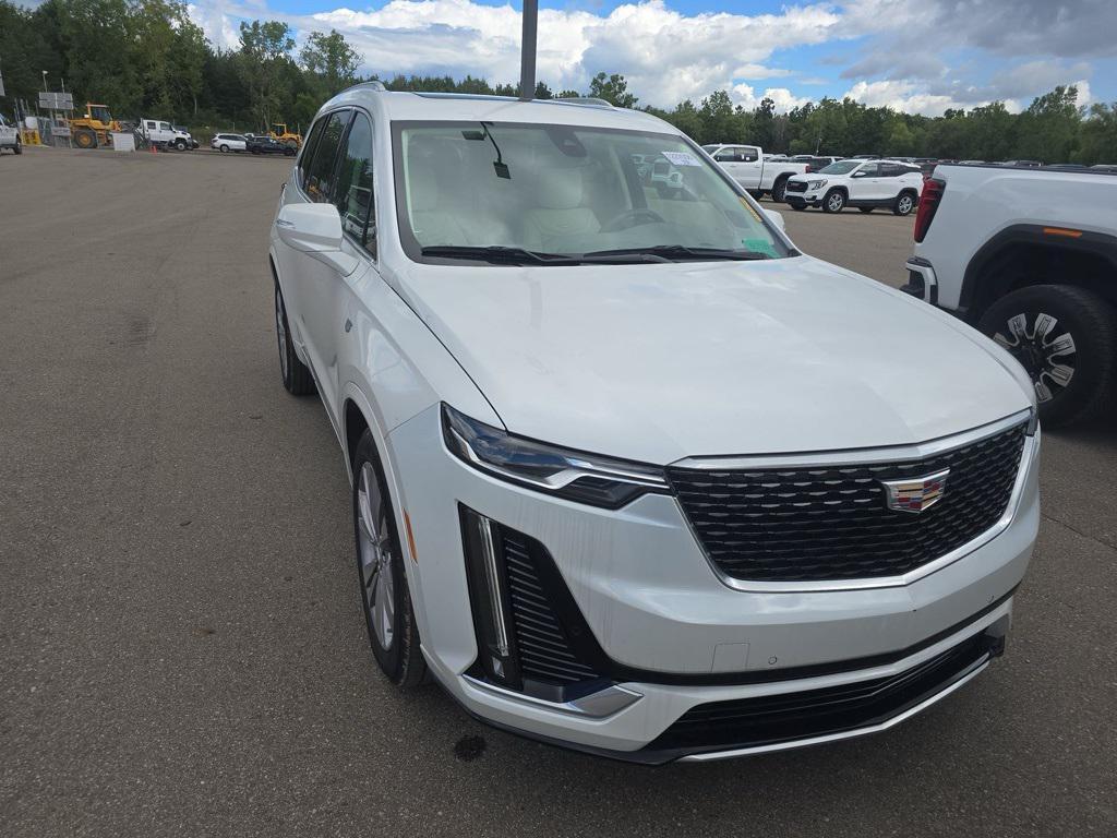 used 2023 Cadillac XT6 car, priced at $46,995