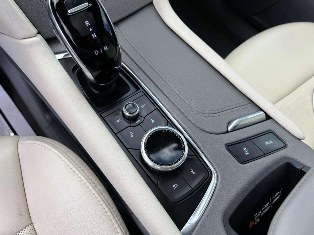 used 2023 Cadillac XT6 car, priced at $44,782