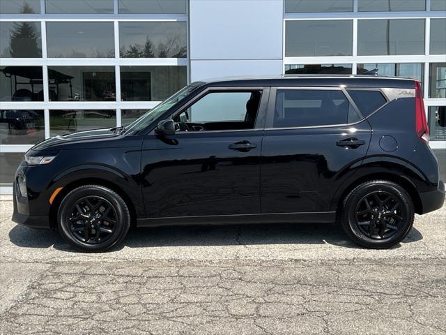 used 2021 Kia Soul car, priced at $16,777