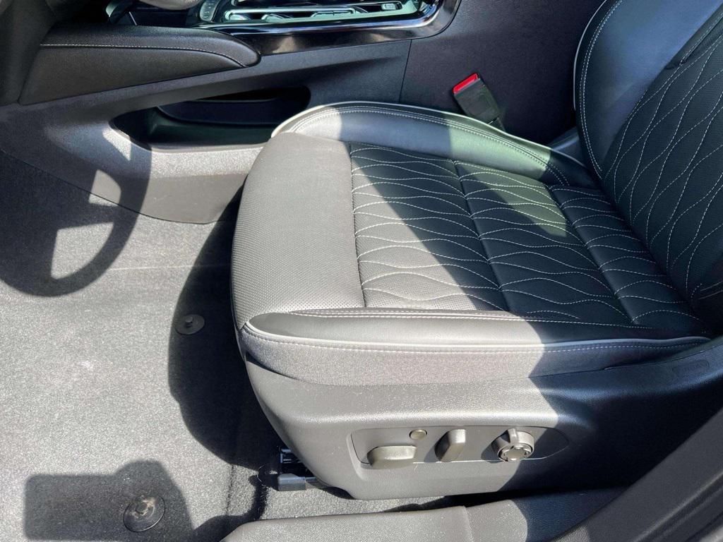 used 2021 Buick Envision car, priced at $26,344