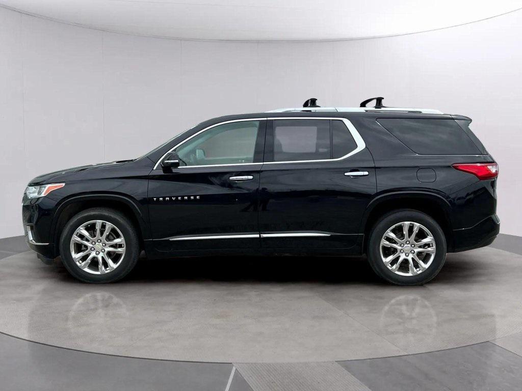 used 2021 Chevrolet Traverse car, priced at $31,303