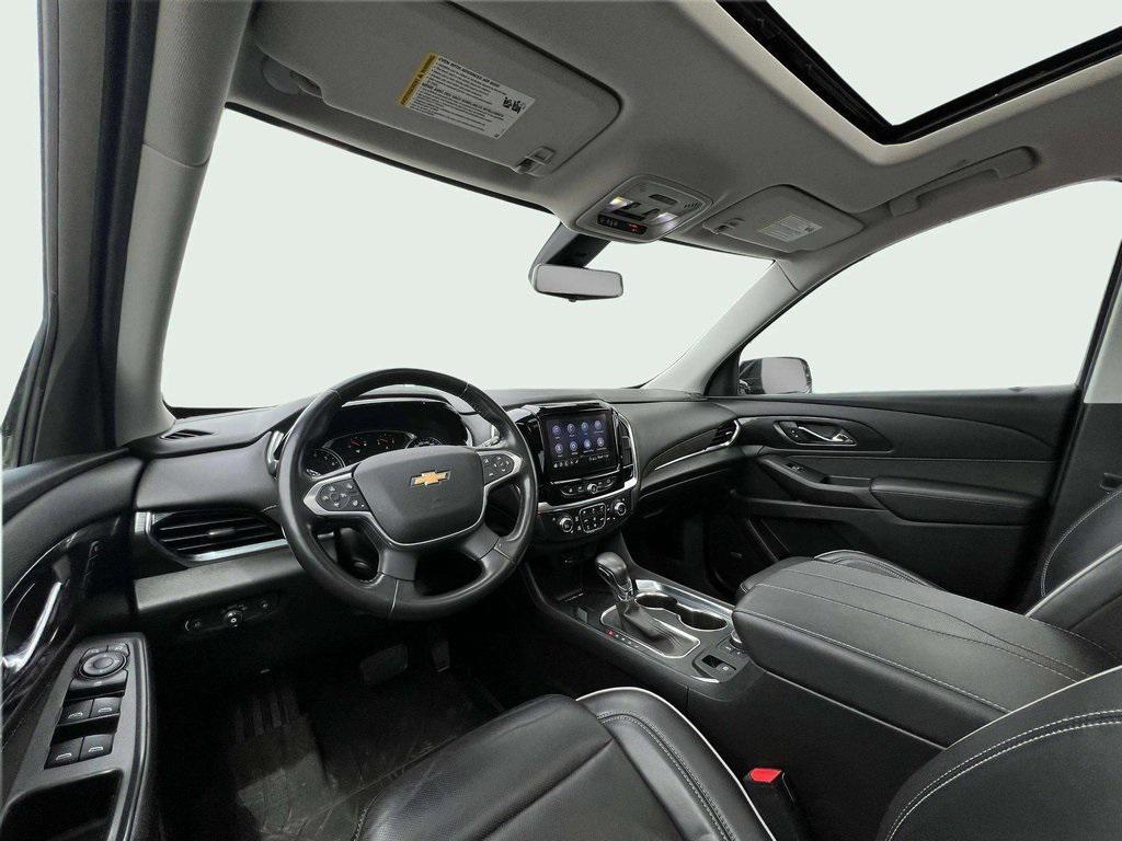 used 2021 Chevrolet Traverse car, priced at $31,303