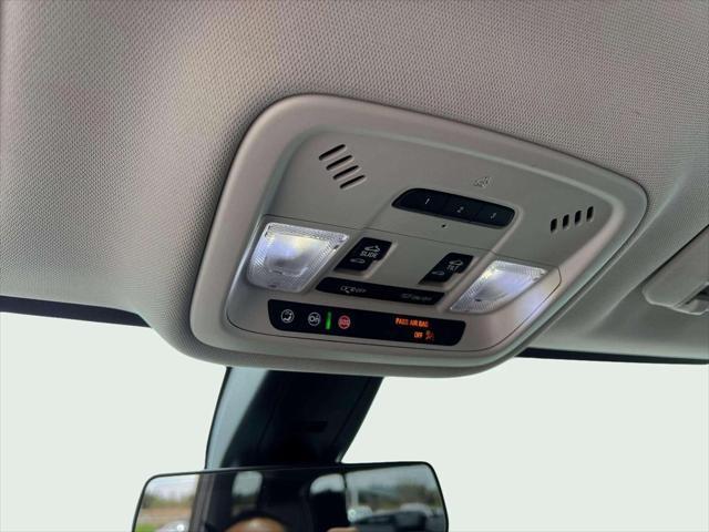 used 2021 Chevrolet Traverse car, priced at $33,422