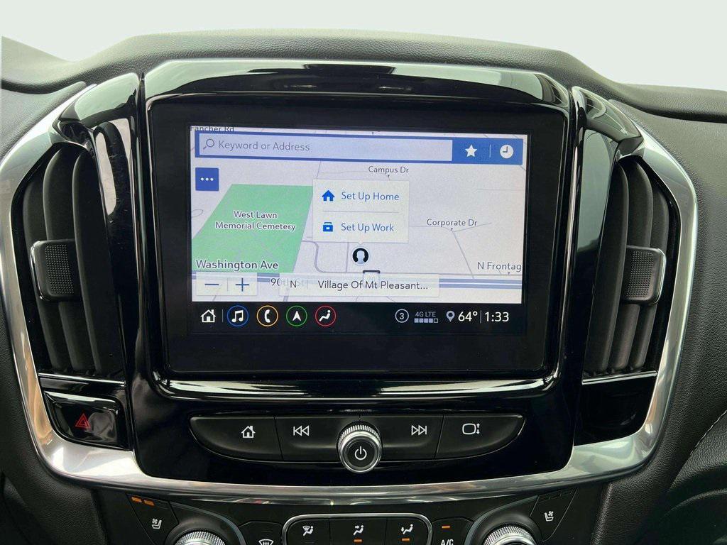 used 2021 Chevrolet Traverse car, priced at $31,303