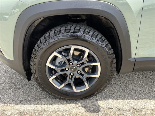 used 2025 Chevrolet Equinox car, priced at $39,899
