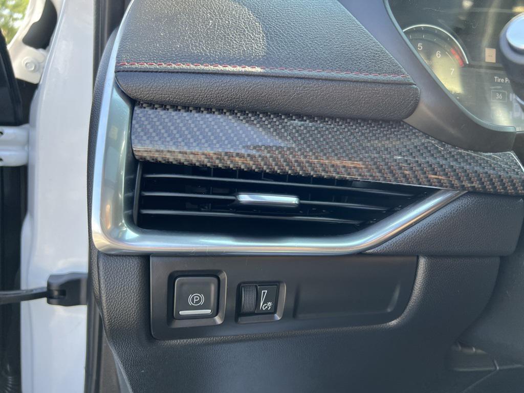 used 2019 Cadillac XT4 car, priced at $24,965