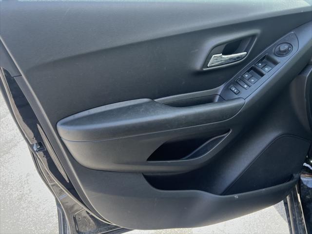 used 2022 Chevrolet Trax car, priced at $23,995