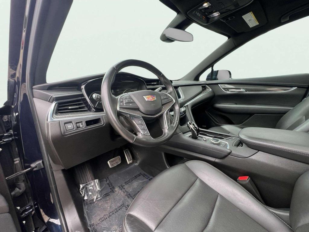 used 2021 Cadillac XT5 car, priced at $29,788
