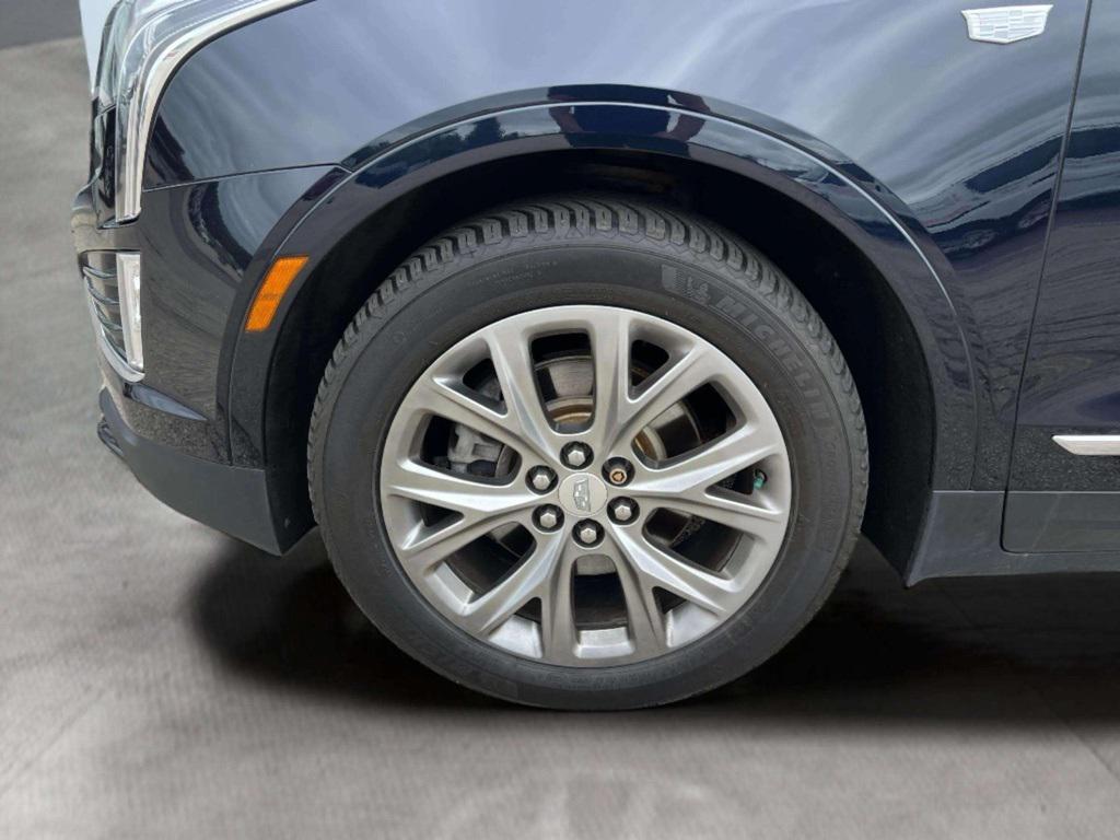 used 2021 Cadillac XT5 car, priced at $29,788