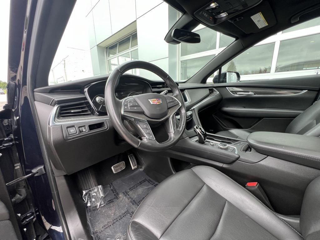 used 2021 Cadillac XT5 car, priced at $31,896