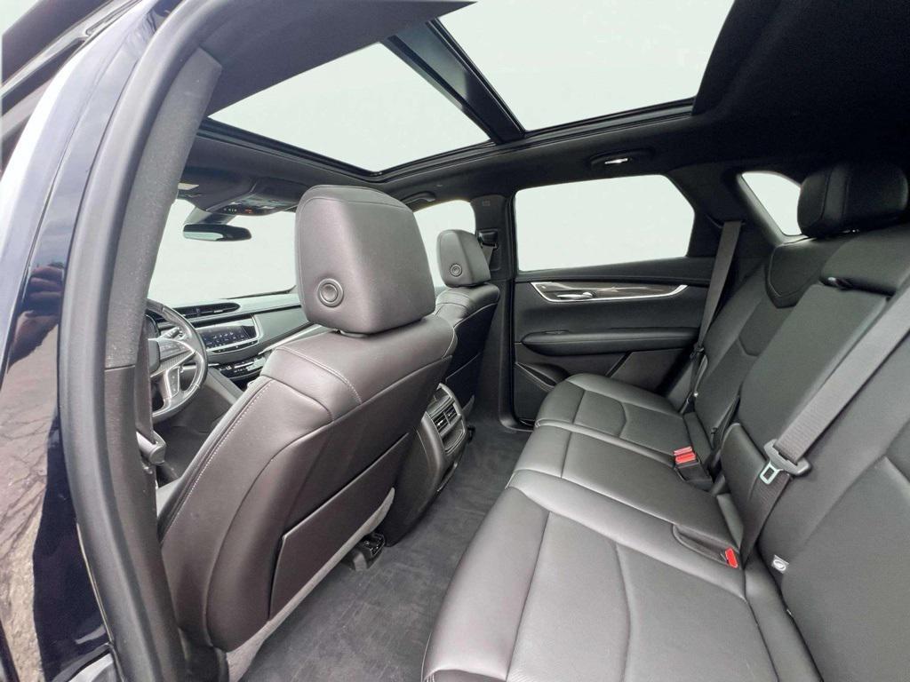 used 2021 Cadillac XT5 car, priced at $29,788