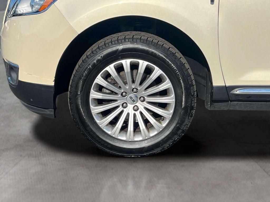 used 2014 Lincoln MKX car, priced at $12,881