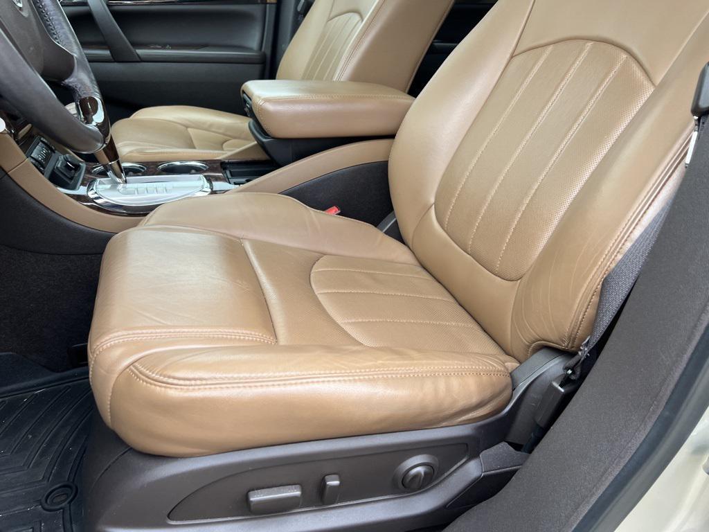 used 2015 Buick Enclave car, priced at $18,542