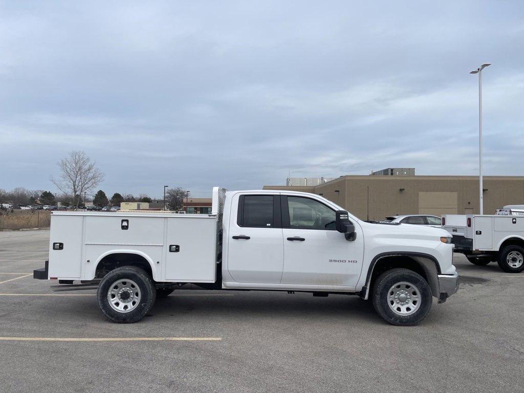 new 2024 Chevrolet Silverado 3500 car, priced at $62,155