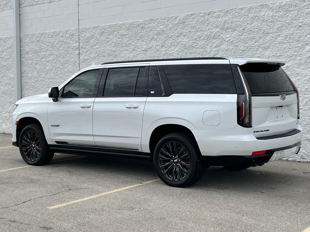 used 2023 Cadillac Escalade ESV car, priced at $131,994