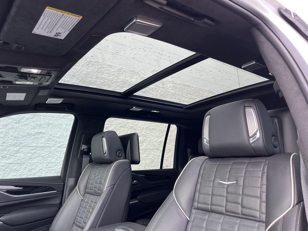 used 2023 Cadillac Escalade ESV car, priced at $131,994
