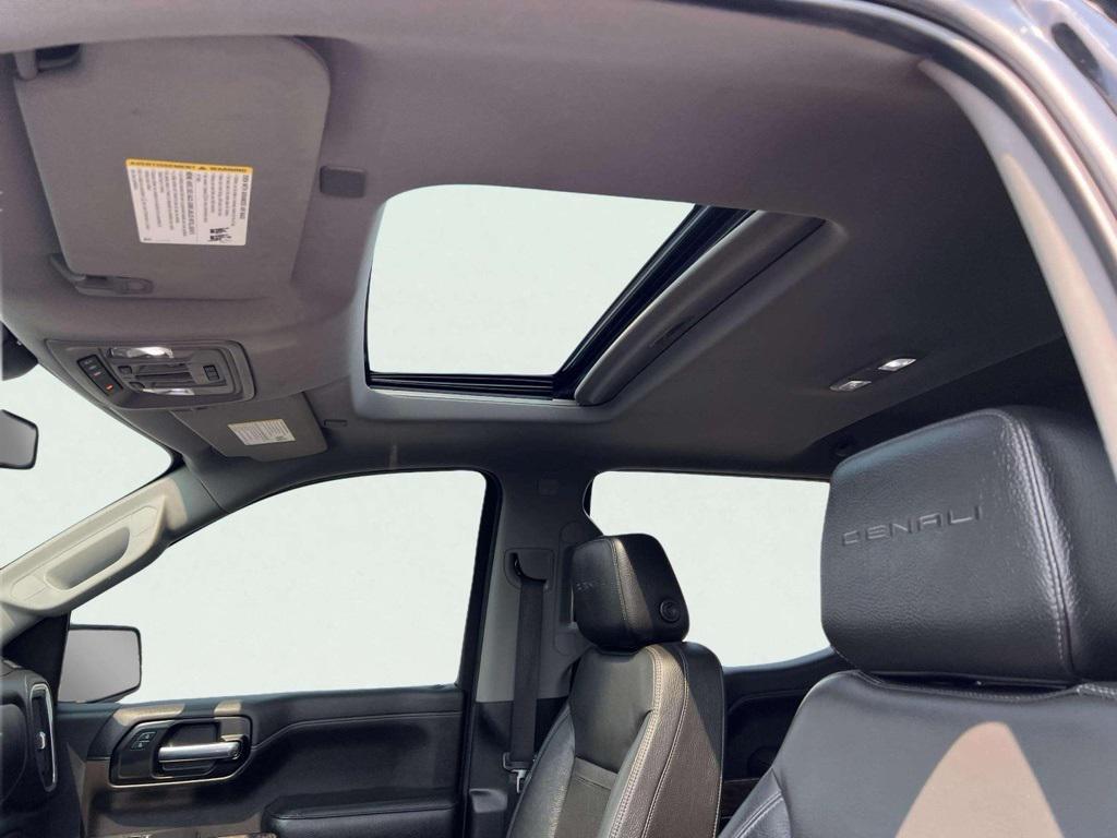 used 2019 GMC Sierra 1500 car, priced at $34,622