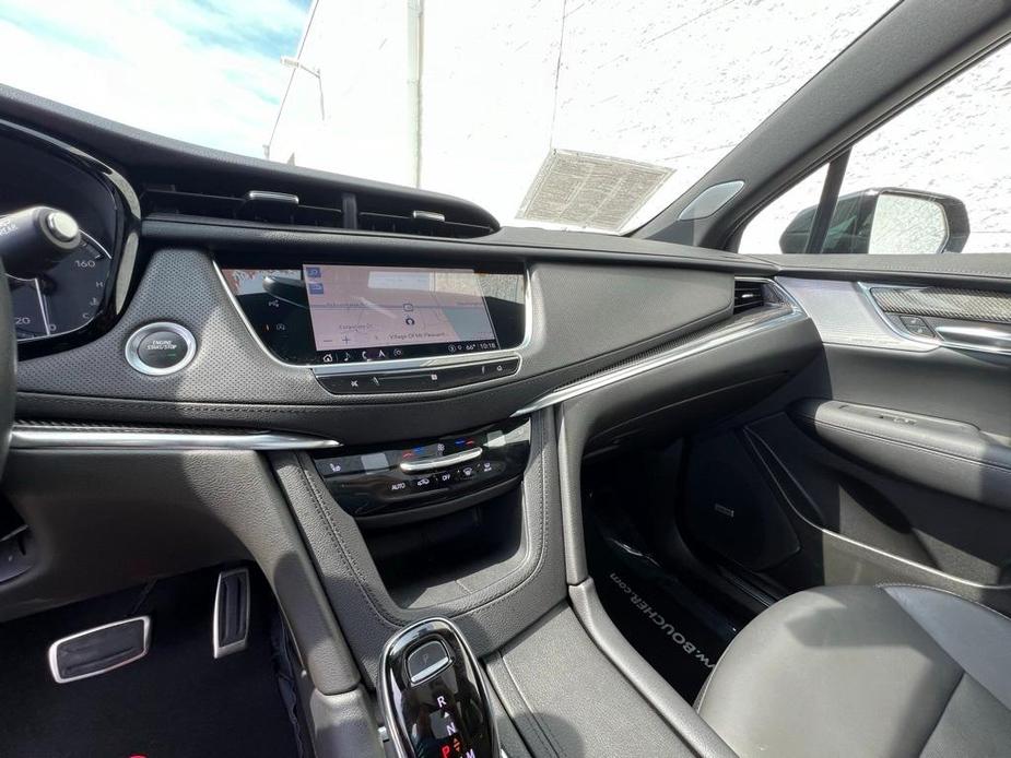 used 2021 Cadillac XT5 car, priced at $36,811