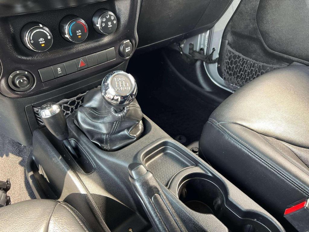 used 2015 Jeep Wrangler Unlimited car, priced at $18,784