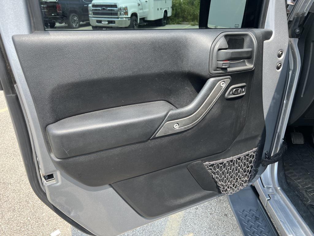 used 2015 Jeep Wrangler Unlimited car, priced at $19,995
