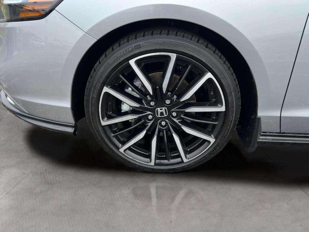 used 2024 Honda Accord Hybrid car, priced at $32,879