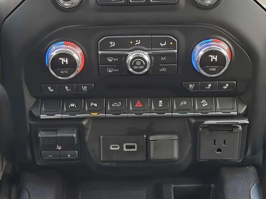 used 2022 GMC Sierra 1500 car, priced at $36,630