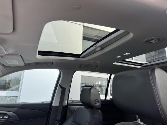 used 2021 Chevrolet Traverse car, priced at $33,563