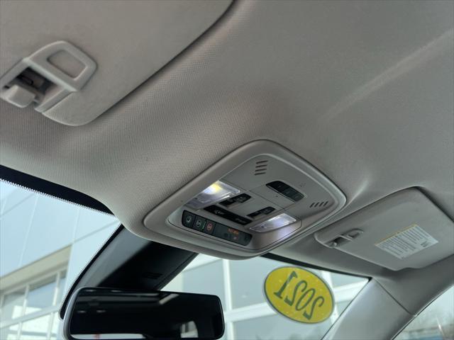 used 2021 Chevrolet Traverse car, priced at $33,563