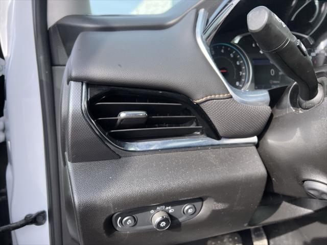 used 2021 Chevrolet Traverse car, priced at $33,563