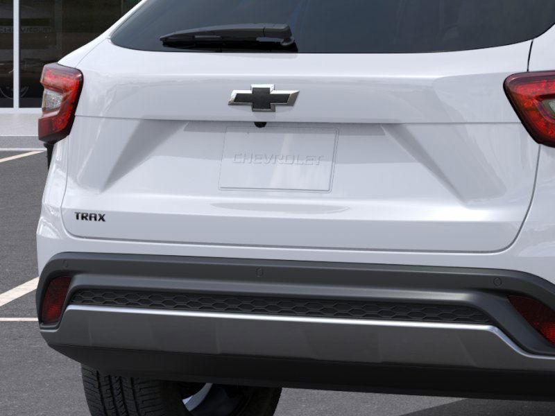 new 2025 Chevrolet Trax car