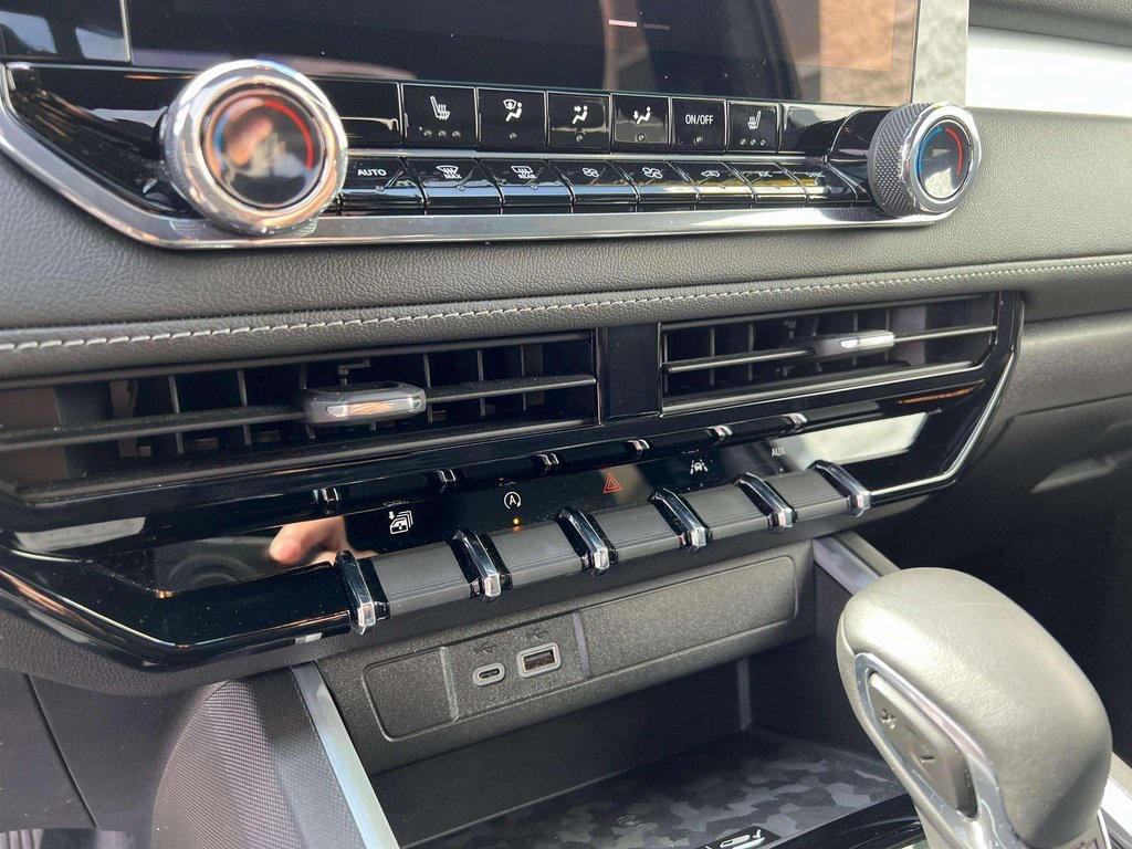 used 2023 Chevrolet Colorado car, priced at $35,466