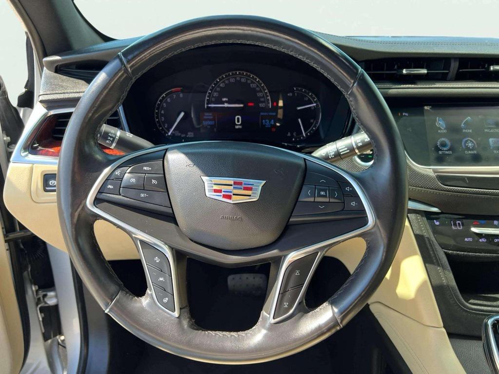 used 2017 Cadillac XT5 car, priced at $23,477