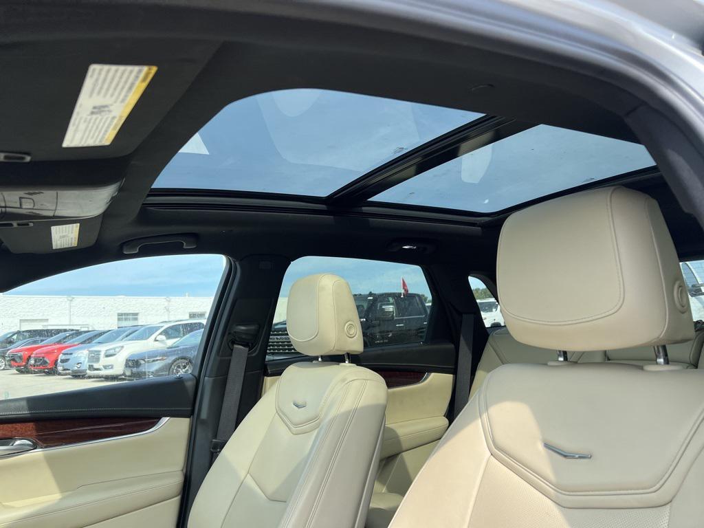 used 2017 Cadillac XT5 car, priced at $23,995