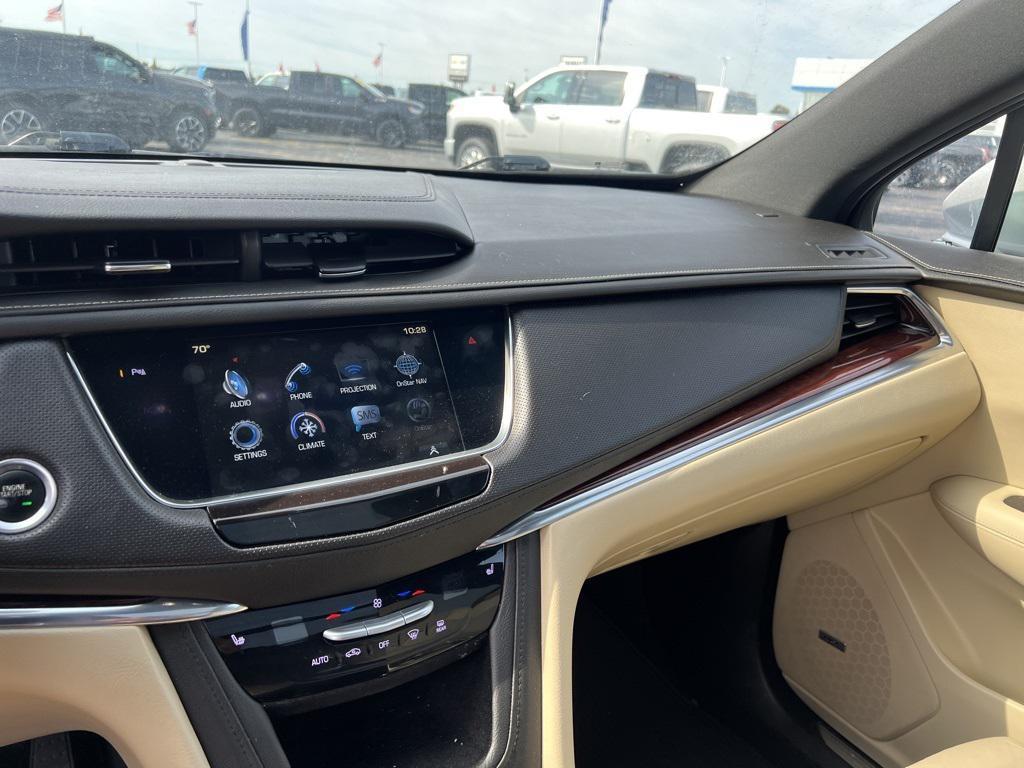 used 2017 Cadillac XT5 car, priced at $23,995
