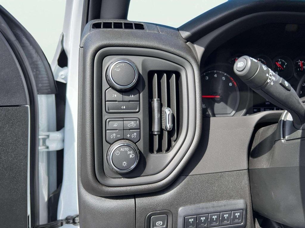 used 2025 Chevrolet Silverado 3500 car, priced at $60,988