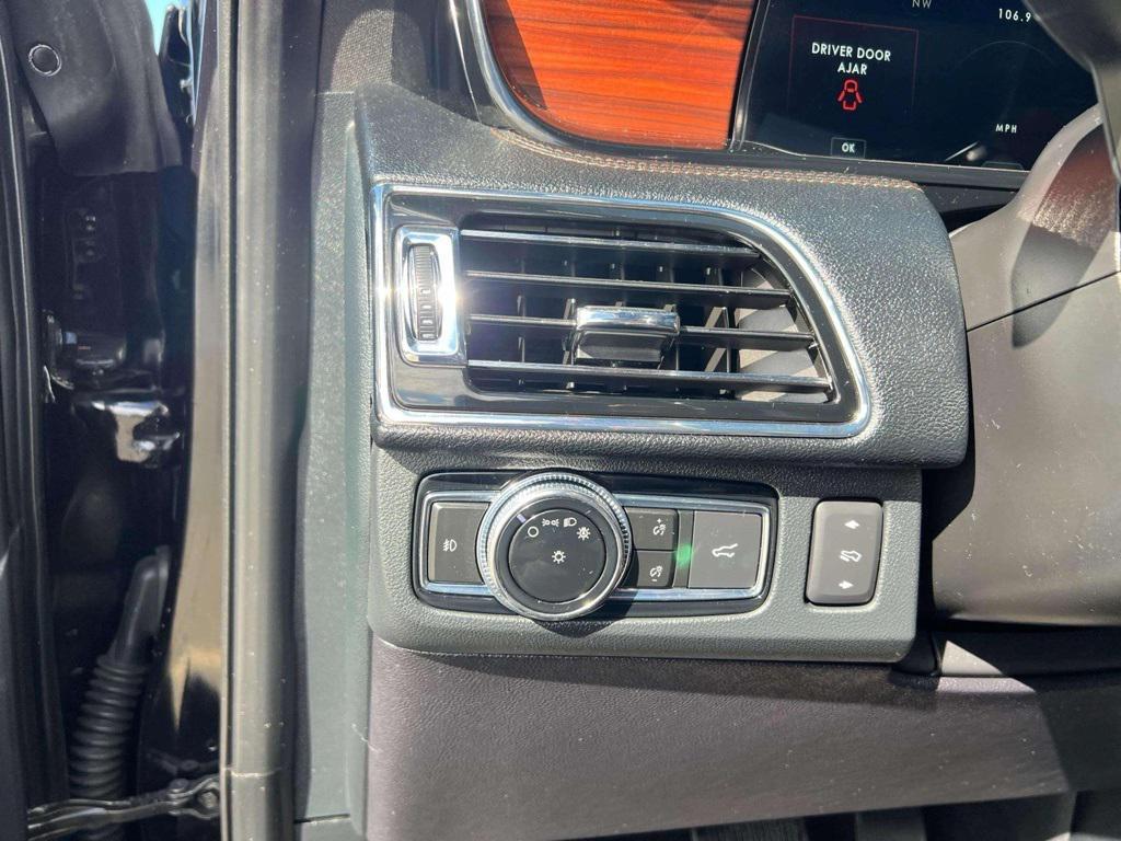 used 2021 Lincoln Navigator car, priced at $39,466