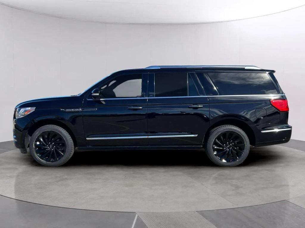 used 2021 Lincoln Navigator car, priced at $39,466