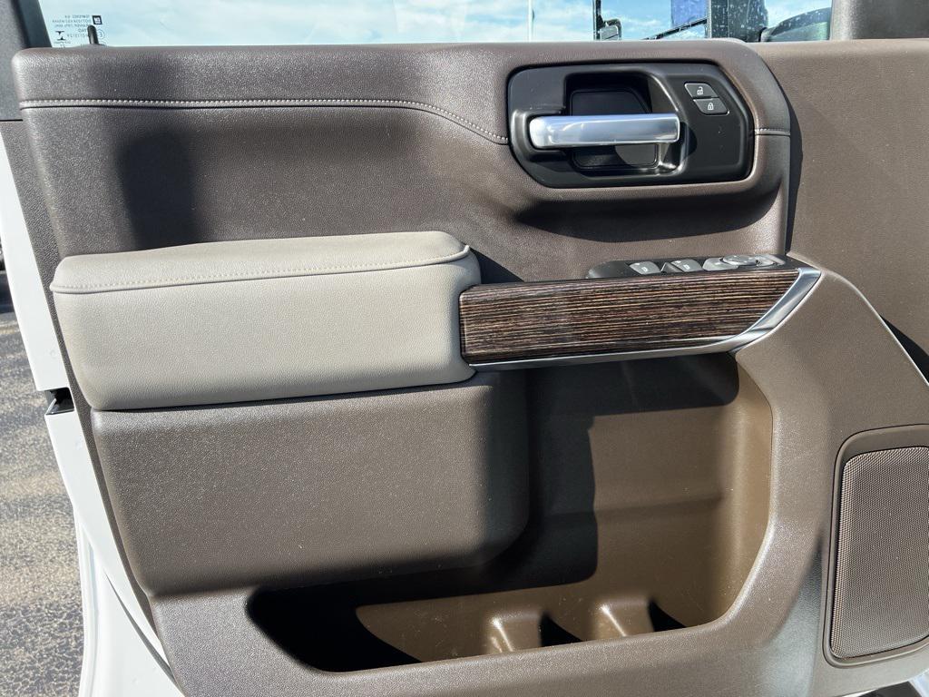 used 2022 GMC Sierra 2500 car, priced at $38,622