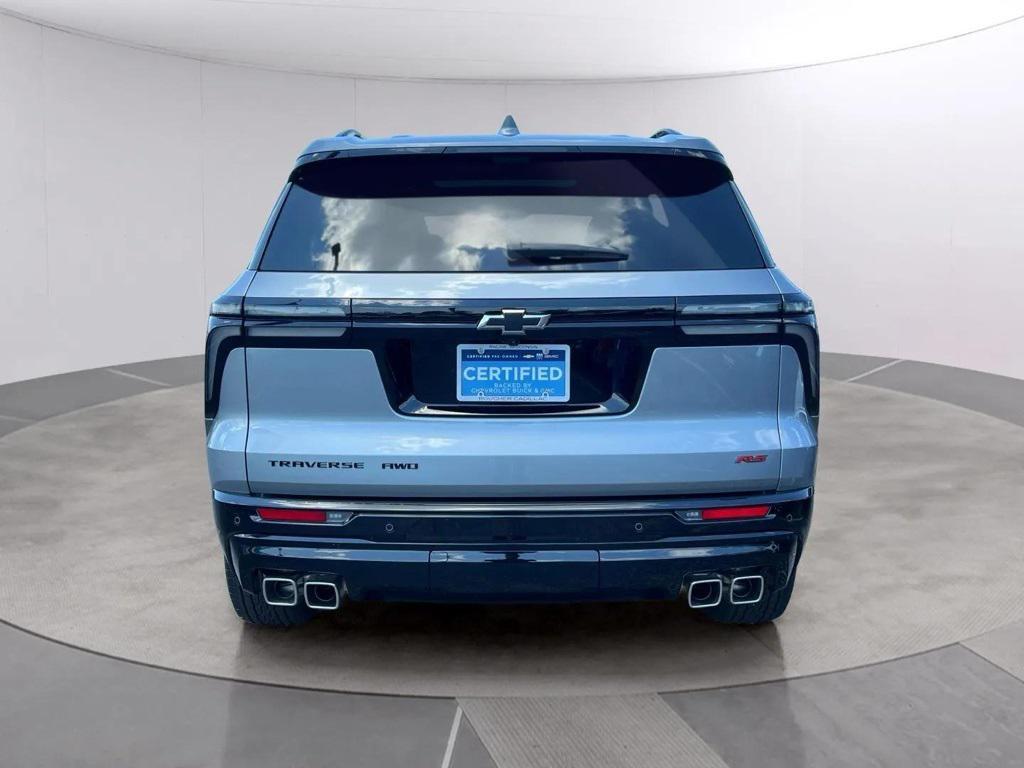 used 2024 Chevrolet Traverse car, priced at $54,322