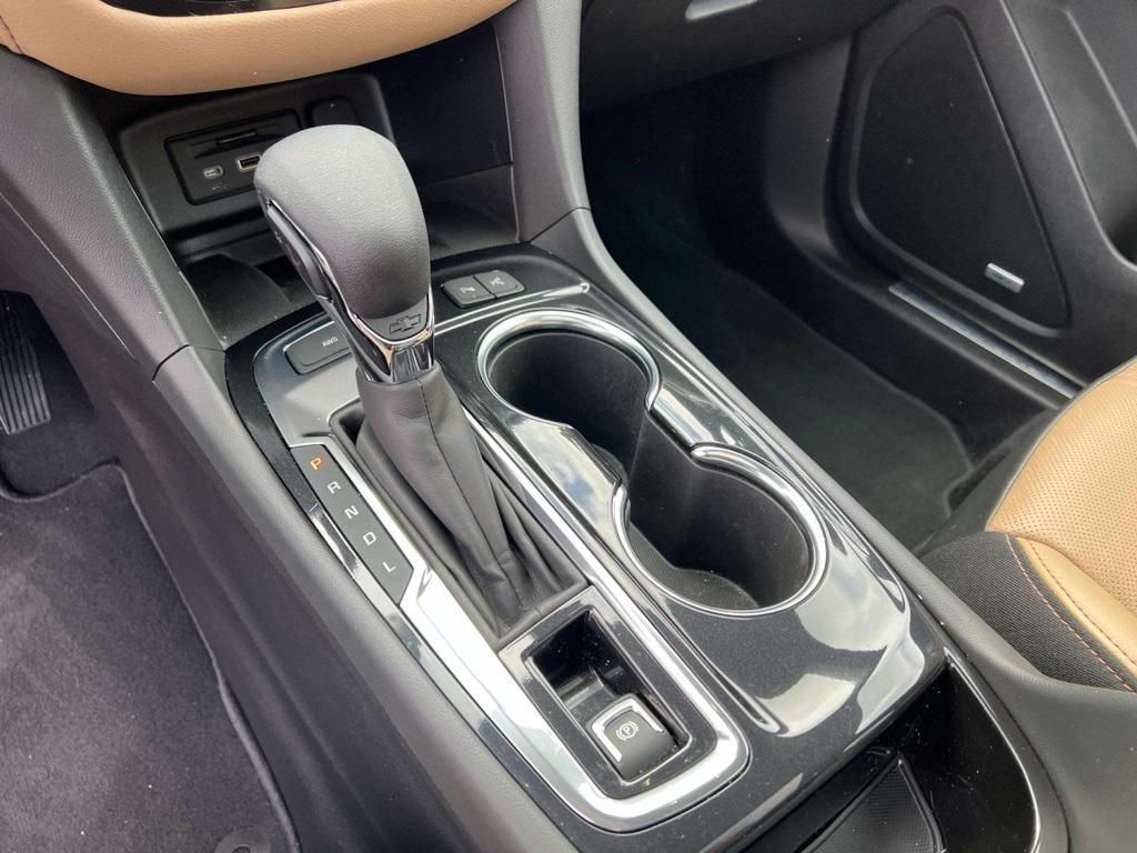 used 2022 Chevrolet Equinox car, priced at $28,433