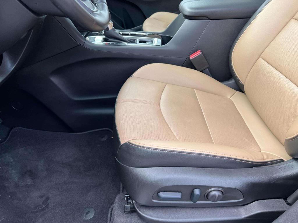 used 2022 Chevrolet Equinox car, priced at $28,433