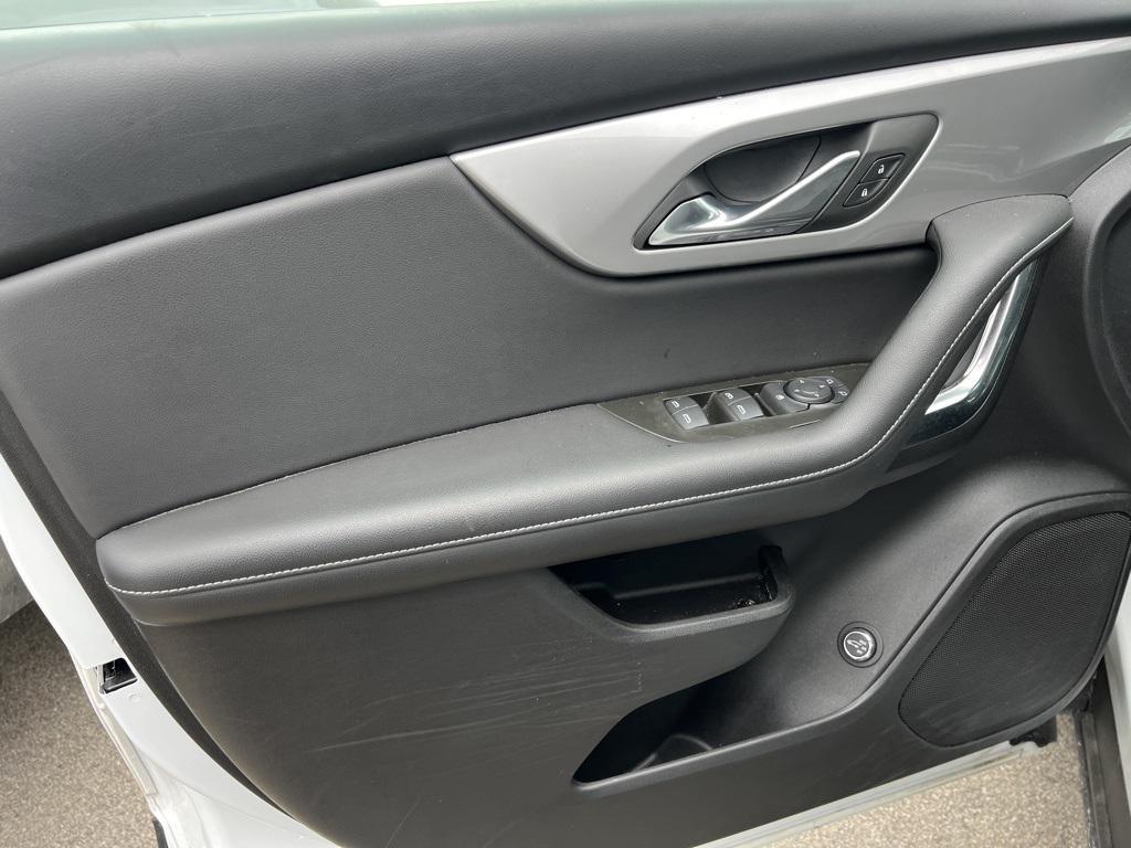 used 2024 Chevrolet Blazer car, priced at $29,362