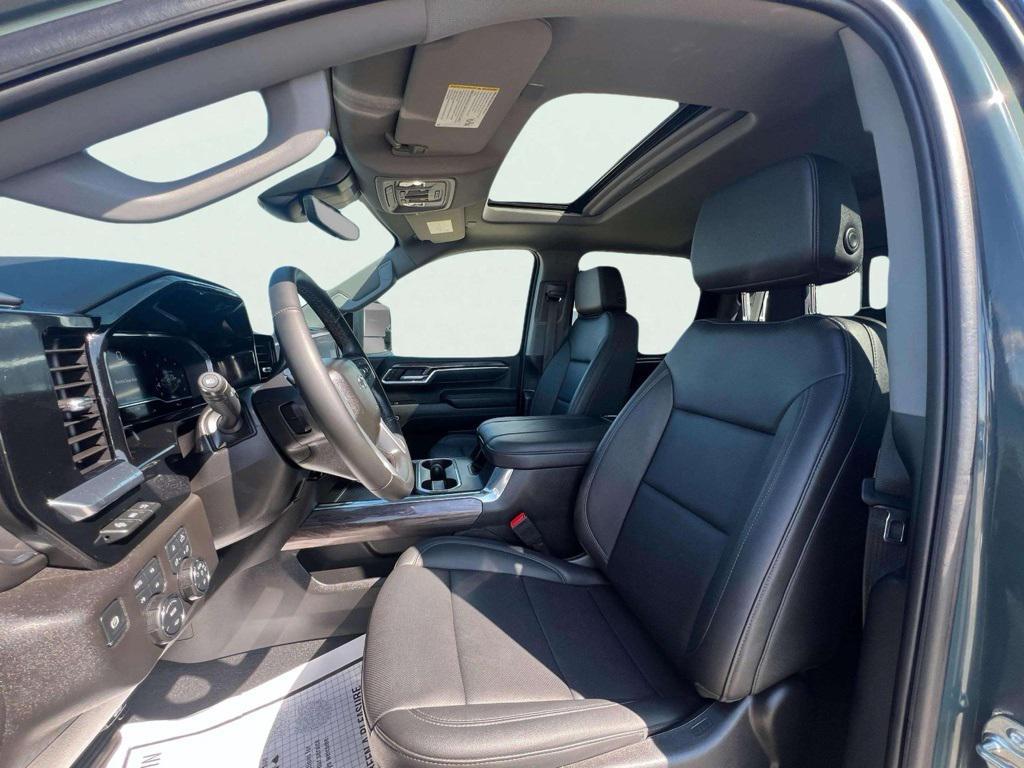 used 2025 Chevrolet Silverado 3500 car, priced at $75,888