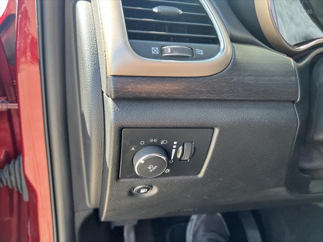 used 2015 Jeep Grand Cherokee car, priced at $17,743