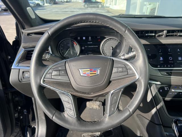 used 2024 Cadillac XT5 car, priced at $47,844