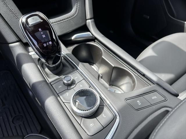 used 2024 Cadillac XT5 car, priced at $47,622