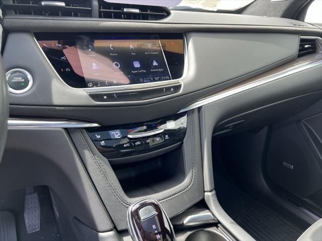 used 2024 Cadillac XT5 car, priced at $47,622
