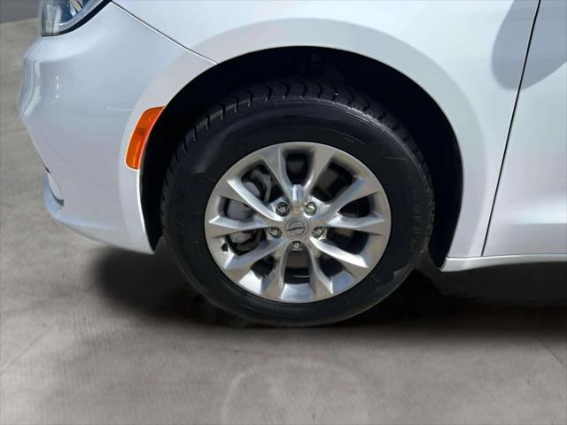used 2022 Chrysler Pacifica car, priced at $27,222