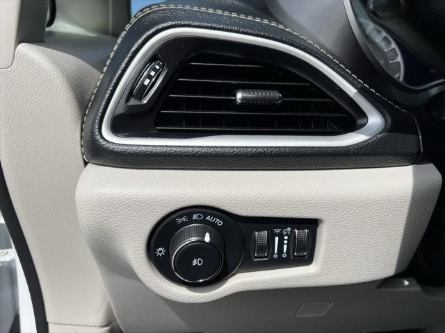 used 2022 Chrysler Pacifica car, priced at $29,984